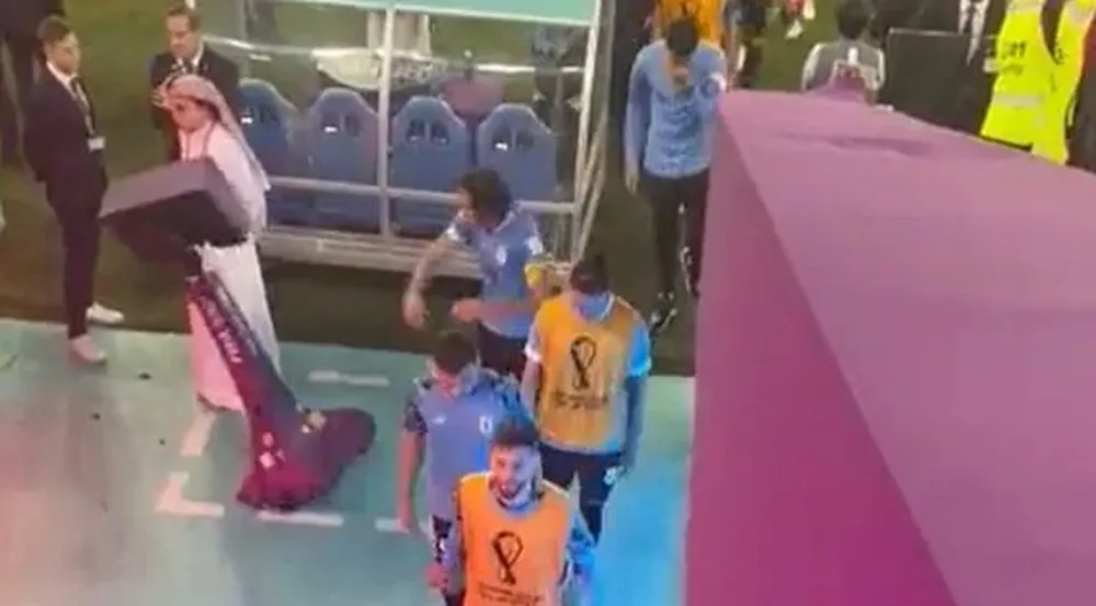 La bronca de Cavani después del partido