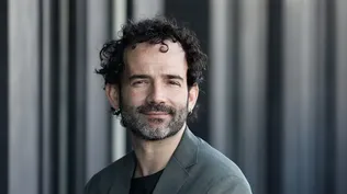 El cineasta y escritor murciano Luis López Carrasco ha ganado este lunes el 41º Premio Herralde de novela