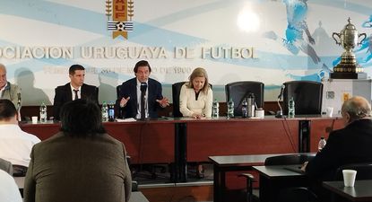 Alonso explica cómo seguirá el evento tras el final de la apertura de sobres