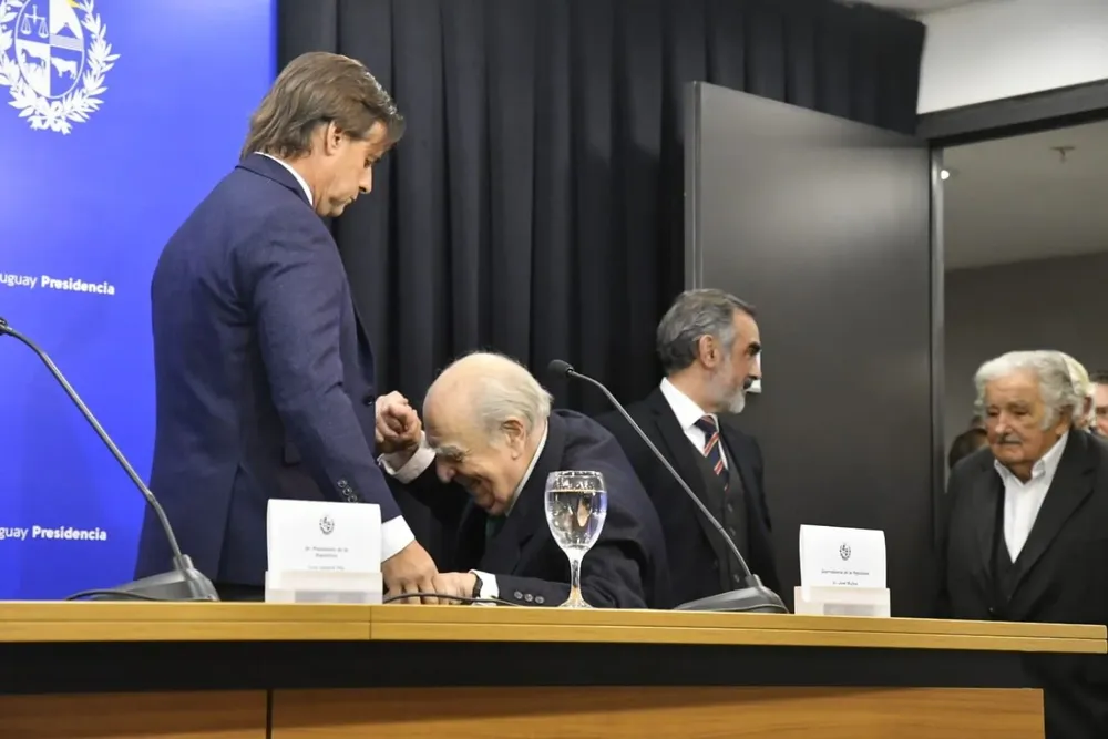 La caída de Julio María Sanguinetti