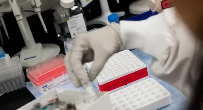 Unos 30 mil voluntarios probarán la vacuna contra covid de Novavax en EEUU y México