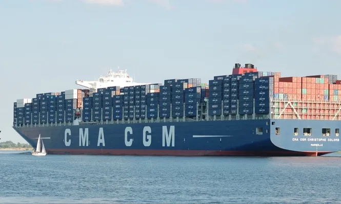 La seguidilla de ataques hutíes complicaron el comercio global y esta semana la naviera francesa CMA CGM anunció que duplicará los precios de transporte.