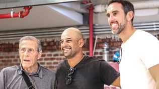 El Maestro Óscar Tabárez visitó a Diego Godín en su emprendimiento