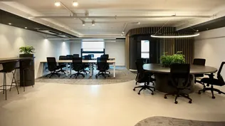 Oficinas de One Tree Takeoff Media Portlike en Sinergia Faro (Deus)