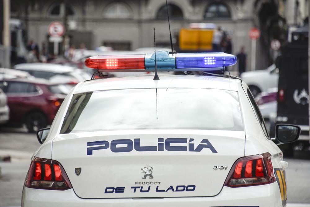 20240408 Patrullero de policía, seguridad