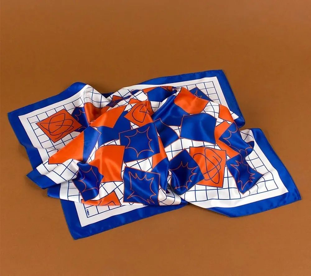 Un pañuelo diseñador por Carrau por fuera del concurso de Hermès