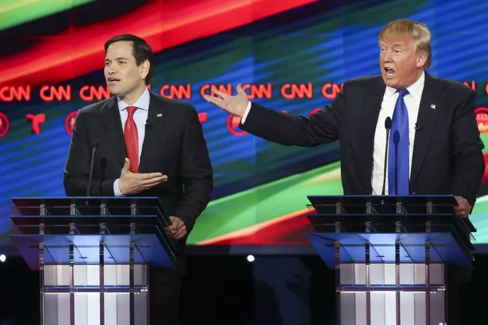 Marco Rubio y Donald Trump, durante un duro debate republicano