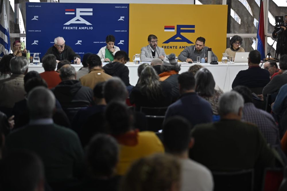 Plenario del Frente Amplio donde se aprobó el Plan Político para el próximo año y medio