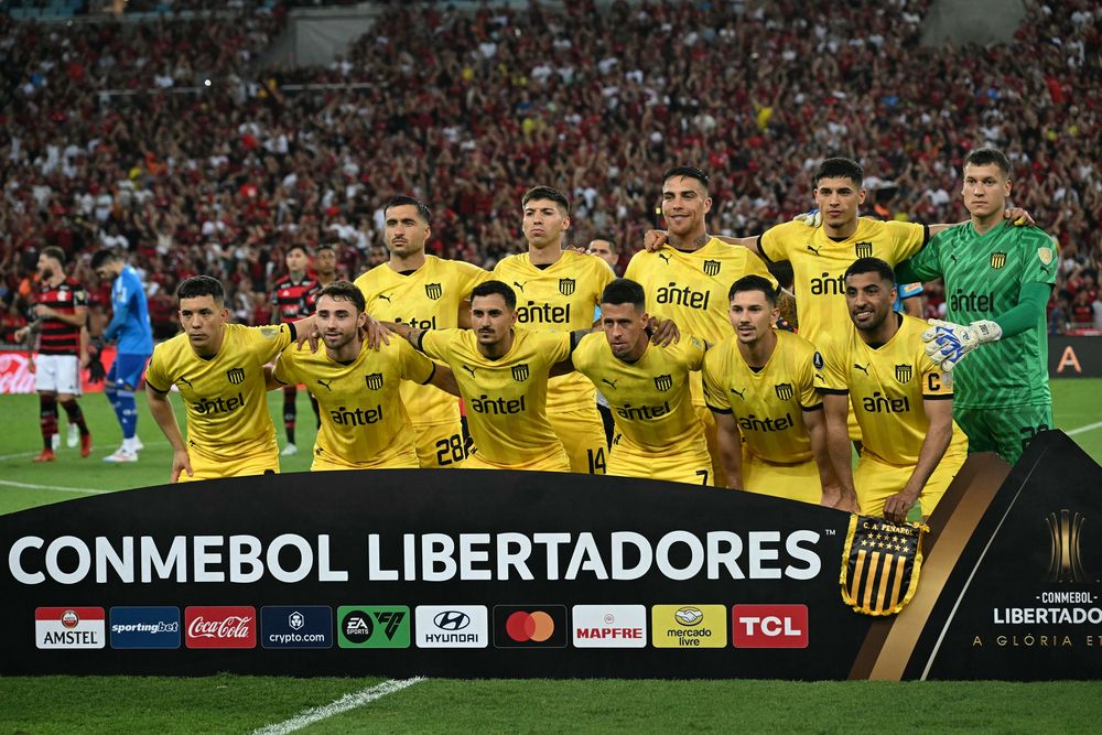 Peñarol vs Flamengo por Copa Libertadores.jpg
