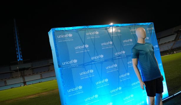 Unicef lanzó su campaña anual con la presentación de la camiseta por la infancia