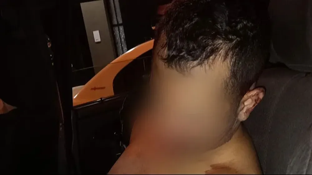 La Policía difundió la foto con rostro pixelado del momento de la detención del Nino Delgado Palacios, líder de la banda Tren de Aragua.