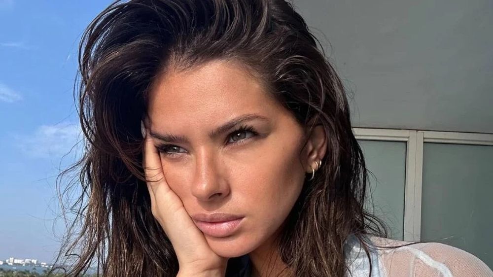 La China salió en defensa de su ex, Cabré, quien fue atacado en instagram por haberle presentado a su hija a una nueva novia.