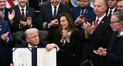 EEUU pone fin al shutdown más largo de la historia: Trump promulga la ley aprobada en el Congreso tras duras negociaciones
