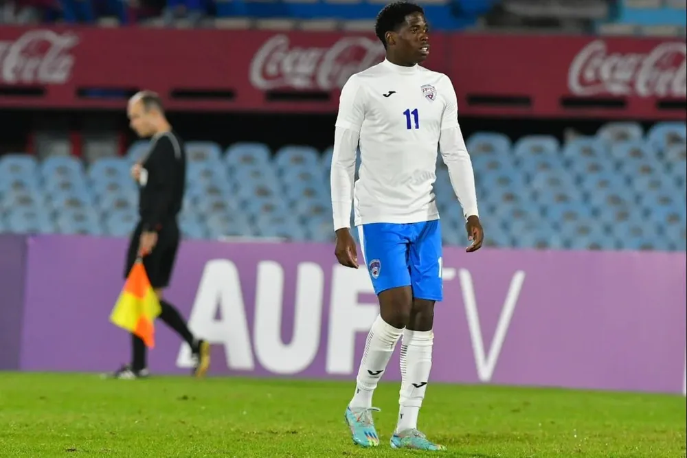 Romario Torres en la selección de Cuba ante Uruguay