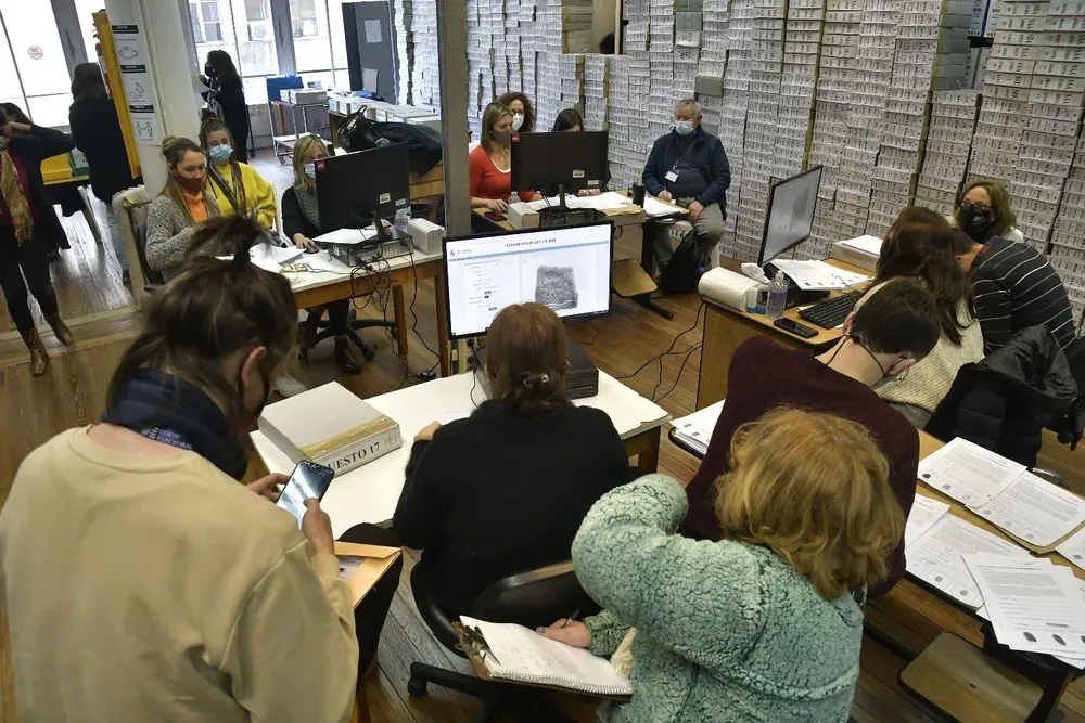 En el entendido de que aún la Corte Electoral está revisando firmas para habilitar el eventual referéndum, la instancia está prevista para entre marzo o abril de 2022