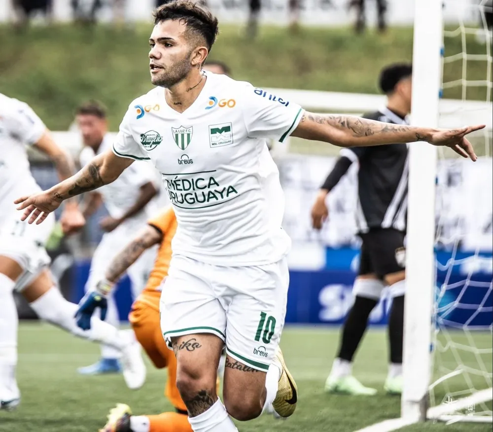 El grito de gol en La Luz