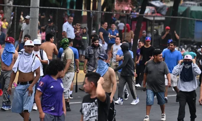 Las manifestaciones y cortes de ruta se extienden por décimo día pidiendo la renuncia de la fiscal Consuelo Porras y que se terminen las restricciones para que pueda asumir el mandatario electo Bernardo Arévalo