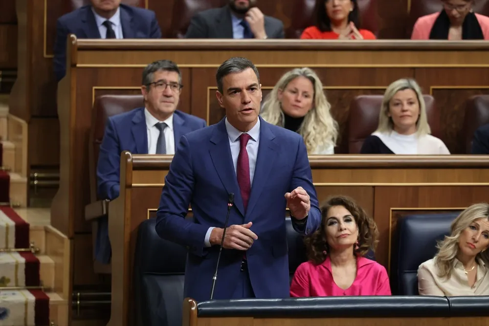 El presidente del Gobierno, Pedro Sánchez, interviene durante una sesión de control al Gobierno, en el Congreso de los Diputados.