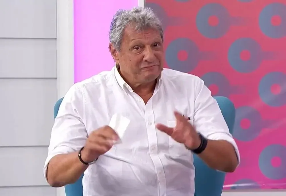 Kesman, emocionado en Desayunos Informales