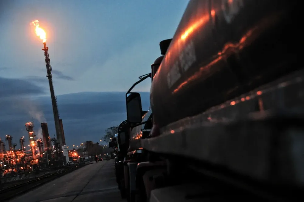 Las tarifas de los combustibles se ajustaron parcialmente en enero.