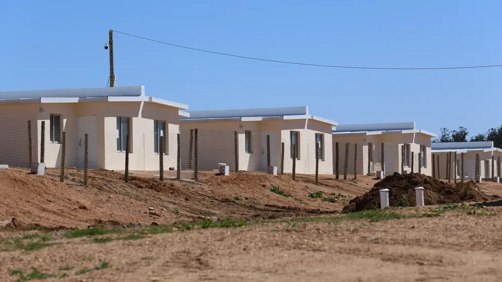 Algunas de las casas en las que serán realojados los residentes del asentamiento Kennedy