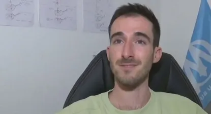 Fabien Accidini encontró al joven británico en una carretera oscura.