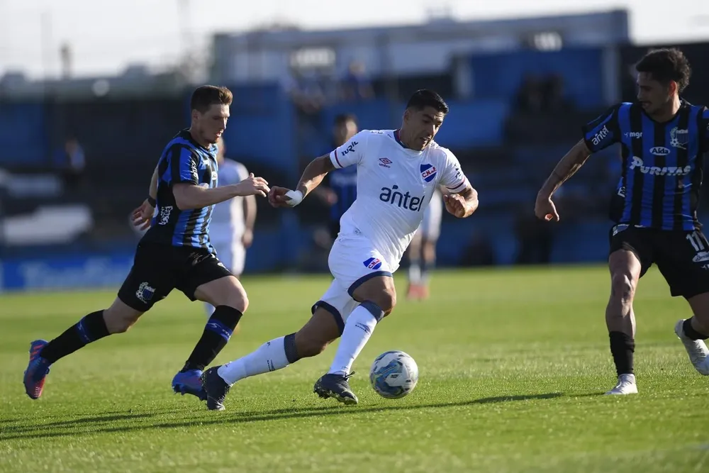 Luis Suárez en Belvedere ante Liverpool