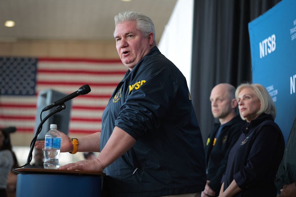 Todd Inman, miembro de la Junta Nacional de Seguridad del Transporte, en una conferencia de prensa confirmó que murieron las 67 personas involucradas en el accidente.