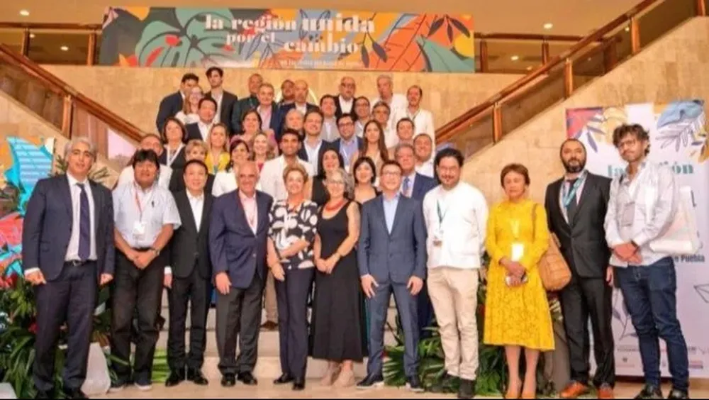 Foto oficial de la última reunión del grupo multilateral