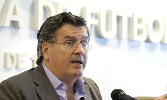 En la hora límite, una docena de artículos aún trancan el nuevo estatuto de la AUF