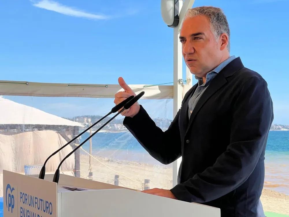 El vicesecretario de Coordinación Autonómica y Local y Análisis Electoral del PP, Elías Bendodo, en un acto en Mijas.