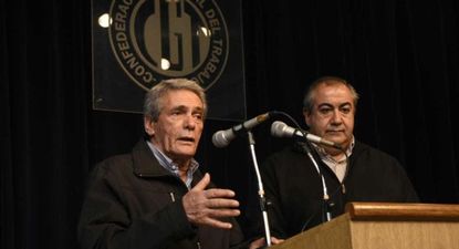 Carlos Acuña, líder de la CGT, procesado y embargado por bloqueos sindicales en una estación de servicio