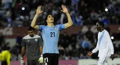 El baile de Abel Hernández y la sonrisa de Rolan