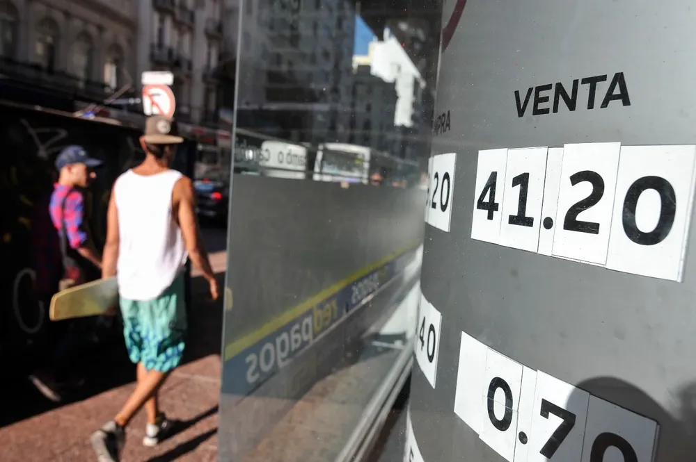 Pizarra de cambio. (Foto archivo)