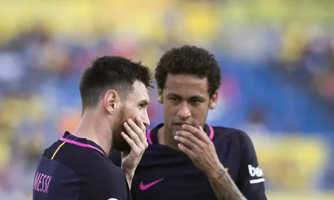 Neymar se bajó de Brasil y no habrá duelo ante Messi