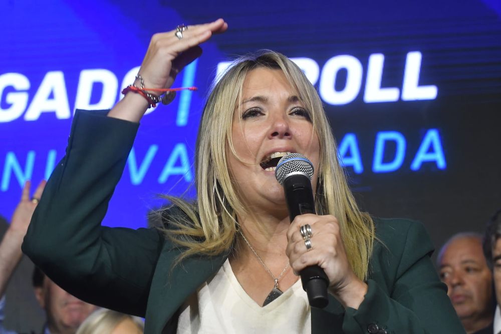 Valeria Ripoll en el acto de cierre de campaña del Partido Nacional en Las Piedras.jpeg