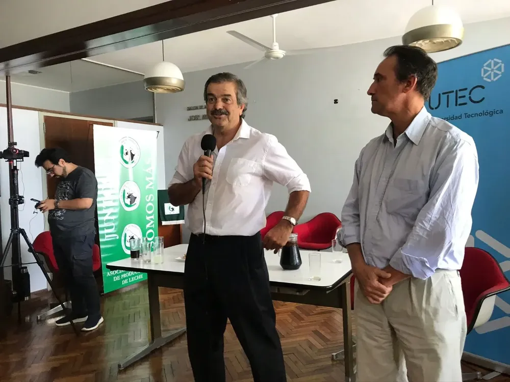 Carlos María Uriarte y Walter Frisch.