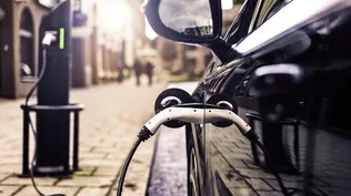 Onda eléctrica: España quiere prohibir los vehículos a combustión desde 2040