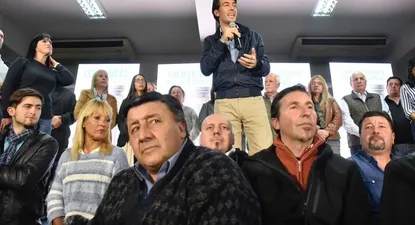 sartori cerro su campana en canelones entre indios que desafian a caciques
