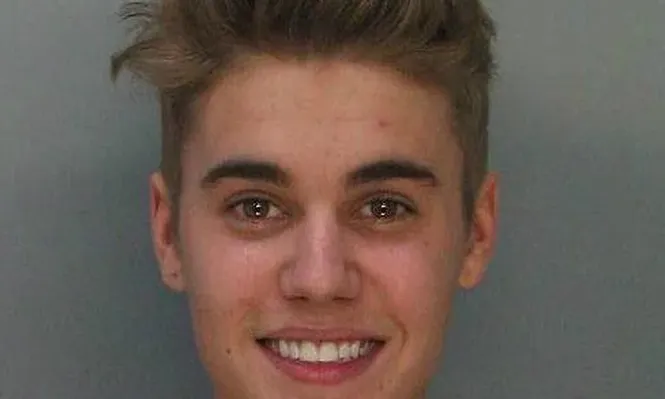 La foto del arresto de Justin Bieber