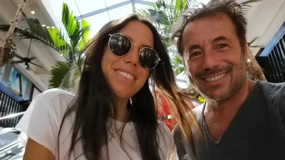 Ricky Sarkany junto a su hija Sofía.