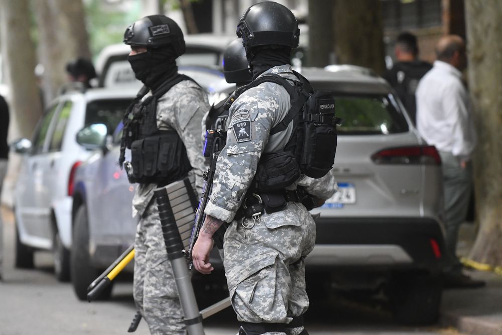 Policías de la Guardia Republicana. (Archivo)