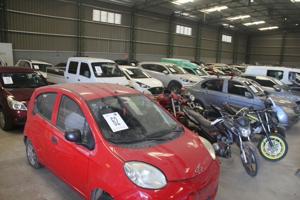 El BSE remata 70 vehículos con documentación.&nbsp;