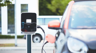 Unión Europea adopta aranceles de hasta 35% sobre vehículos eléctricos chinos