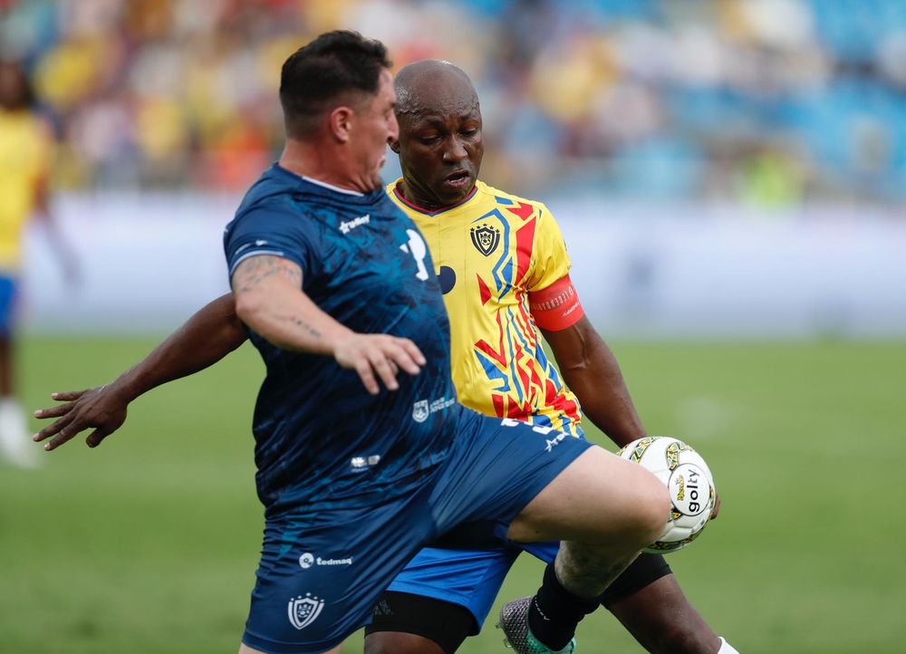 El Cebolla Rodríguez en la despedida de Mario Yepes