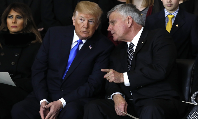 Franklin Graham: el pastor que bendice el poder y piensa llenar dos Vélez