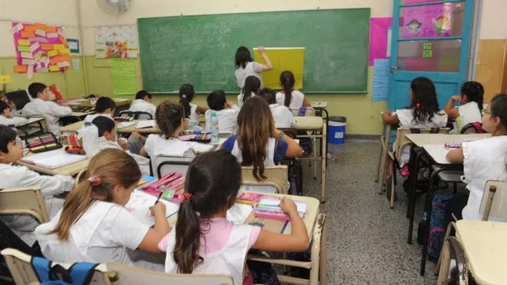 Empezaron las clases en la Ciudad con nueva currícula educativa.