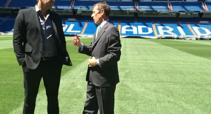 Ignacio Ruglio con Emilio Butragueño en Real Madrid
