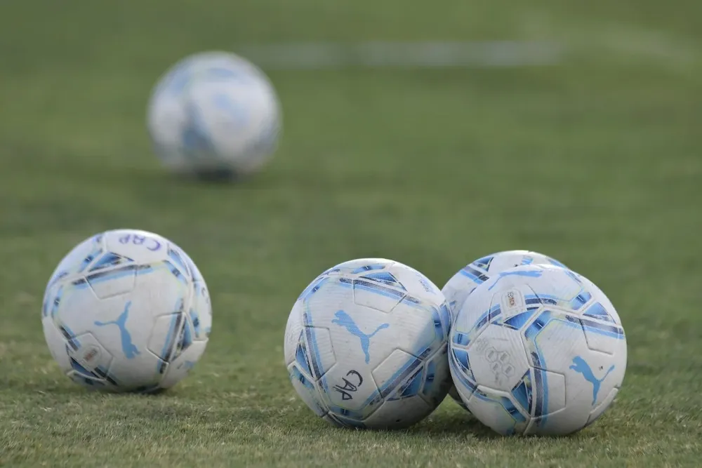 Los uruguayos se siguen destacando en el mundo del fútbol