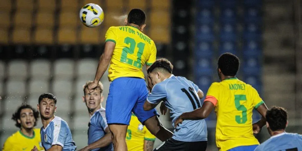 La selección uruguaya enfrentando a Brasil el año pasado, casi con el mismo equipo que fue campeón mundial, y perdió 7-0